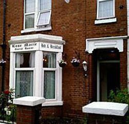 Rose Marie Guest House Peterborough Exterior photo